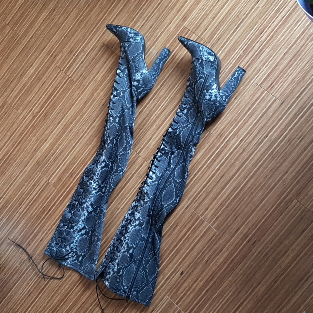 Asos size 9 thigh high boots